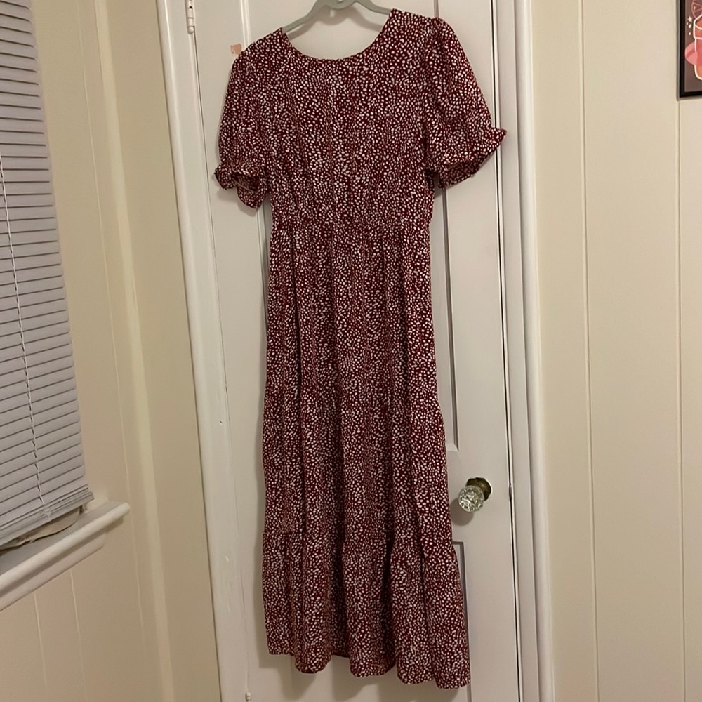 Super cute patterned maxi dress!